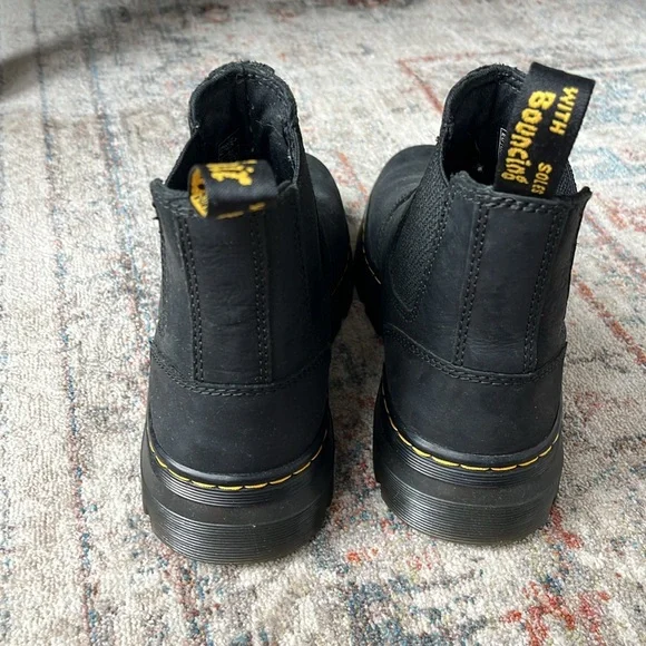 Dr Marten Chelsea Boot - Picture 4 of 5